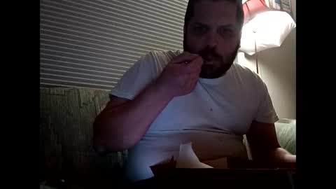 Snapshot of handsomedaddy198923 chatting on September 18, 7:10 am handsomedaddy198923 online show from September 18, 7:10 am