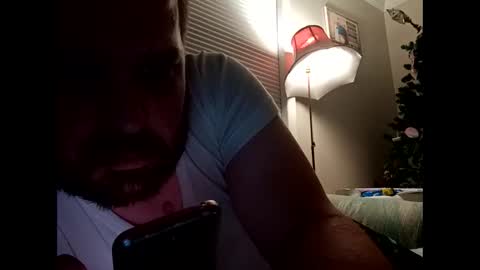 Snapshot of handsomedaddy198923 chatting on September 22, 7:32 am handsomedaddy198923 online show from September 22, 7:32 am