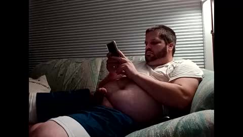 Snapshot of handsomedaddy198923 chatting on October 6, 5:27 am handsomedaddy198923 online show from October 6, 5:27 am