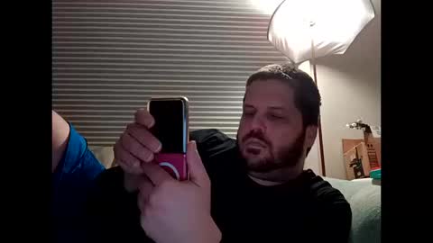 Snapshot of handsomedaddy198923 chatting on October 14, 6:25 am handsomedaddy198923 online show from October 14, 6:25 am
