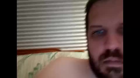 Snapshot of handsomedaddy198923 chatting on October 19, 6:58 am handsomedaddy198923 online show from October 19, 6:58 am