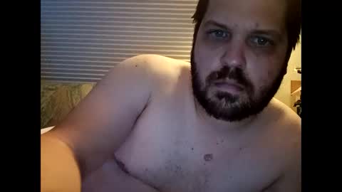 Snapshot of handsomedaddy198923 chatting on October 20, 7:31 am handsomedaddy198923 online show from October 20, 7:31 am
