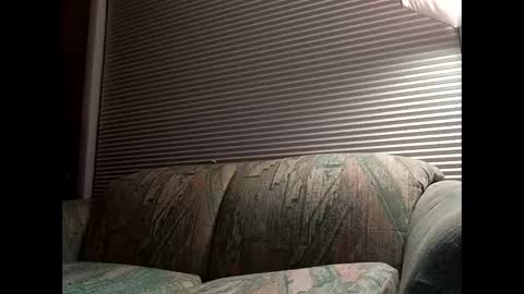 handsomedaddy198923 online show from October 24, 7:38 am