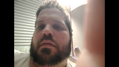 handsomedaddy198923 online show from November 1, 5:20 am