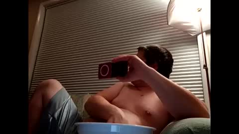 handsomedaddy198923 online show from November 15, 8:44 am