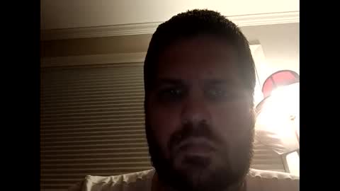 handsomedaddy198923 online show from November 17, 4:40 am