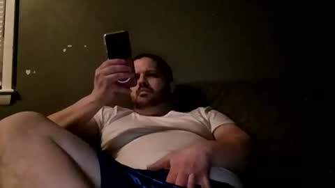 Snapshot of handsomedaddy198924 chatting on January 9, 9:01 am Handsomedaddy198923 online show from January 9, 9:01 am