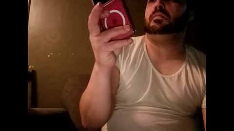 Snapshot of handsomedaddy198924 chatting on February 18, 7:37 am Handsomedaddy198923 online show from February 18, 7:37 am