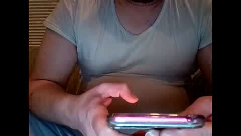 Snapshot of handsomedaddy198924 chatting on March 4, 4:18 am Handsomedaddy198923 online show from March 4, 4:18 am