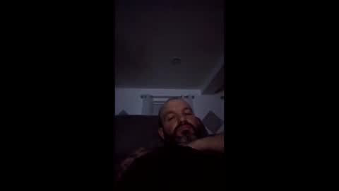 Snapshot of handsomejoe334 chatting on December 19, 9:27 am handsomejoe334 online show from December 19, 9:27 am