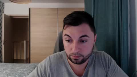 Snapshot of hankmalone chatting on January 1, 6:16 pm HankMalone online show from January 1, 6:16 pm