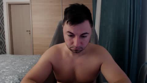 Snapshot of hankmalone chatting on January 3, 5:28 am HankMalone online show from January 3, 5:28 am