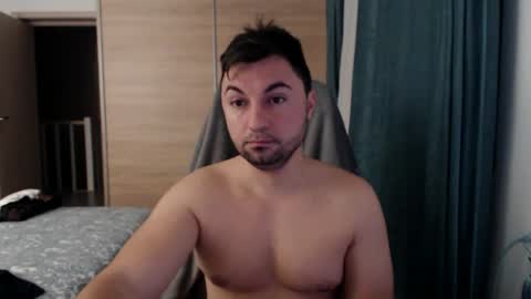 Snapshot of hankmalone chatting on January 13, 4:18 am HankMalone online show from January 13, 4:18 am