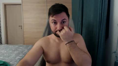 Snapshot of hankmalone chatting on January 29, 4:05 am HankMalone online show from January 29, 4:05 am