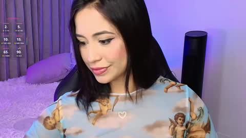 Snapshot of hanna_1sweet chatting on December 4, 11:46 pm hanna online show from December 4, 11:46 pm