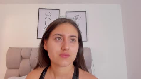 Snapshot of hanna__evans_ chatting on September 11, 11:54 am hanna__evans_ online show from September 11, 11:54 am