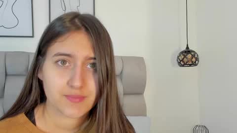 Snapshot of hanna__evans_ chatting on October 4, 11:41 am hanna__evans_ online show from October 4, 11:41 am