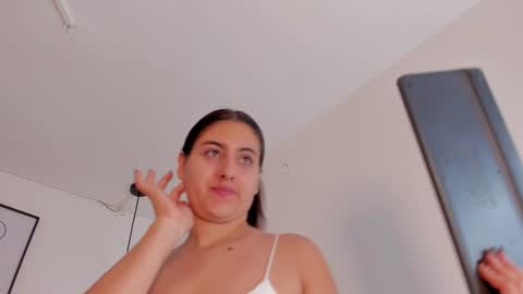 Snapshot of hanna__evans_ chatting on October 10, 12:04 pm hanna__evans_ online show from October 10, 12:04 pm