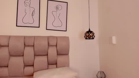 Snapshot of hanna__evans_ chatting on October 16, 11:55 am hanna__evans_ online show from October 16, 11:55 am