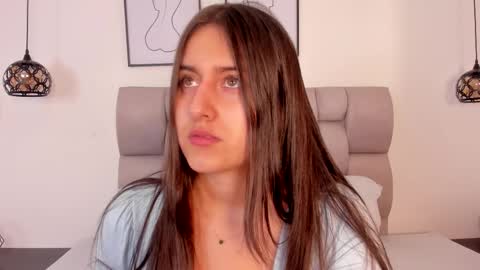 Snapshot of hanna__evans_ chatting on November 25, 12:05 pm hanna__evans_ online show from November 25, 12:05 pm