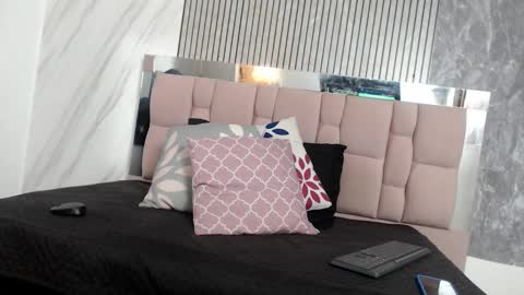 Hanna Palmer online show from December 16, 12:10 pm