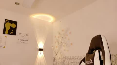 hanna_brownsxy online show from March 23, 3:54 am