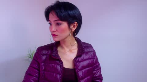 Sara online show from December 30, 1:58 pm