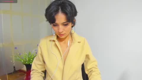 Sara online show from February 20, 9:09 pm