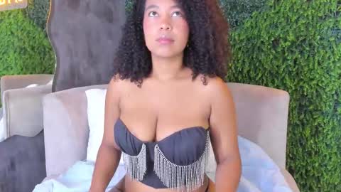 Snapshot of hanna_cupper chatting on December 21, 2:24 pm Hanna online show from December 21, 2:24 pm