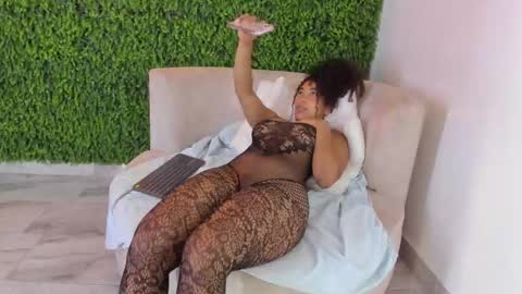 Snapshot of hanna_cupper chatting on January 16, 11:03 am Hanna online show from January 16, 11:03 am