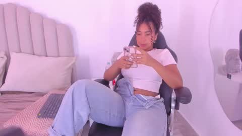 Snapshot of hanna_cupper chatting on February 26, 11:42 am Hanna online show from February 26, 11:42 am