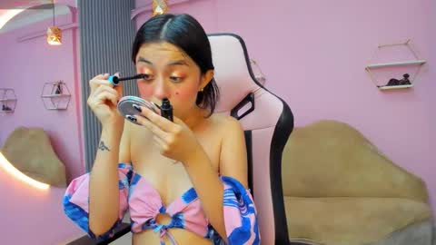 Snapshot of hanna_cutte_ chatting on November 19, 6:52 pm Hanna online show from November 19, 6:52 pm