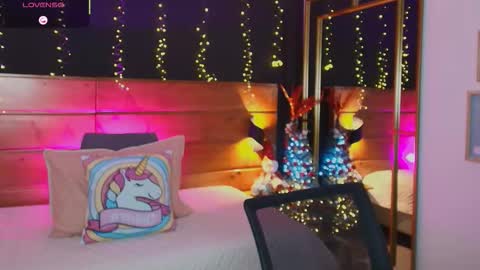 Hanna online show from November 29, 8:23 pm