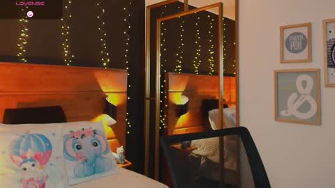 Hanna online show from February 7, 9:51 pm