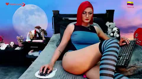 Snapshot of hanna_luna chatting on November 13, 8:02 am Hanna online show from November 13, 8:02 am