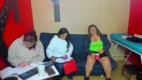 Snapshot of hanna_mature01 chatting on October 17, 3:42 am Hanna online show from October 17, 3:42 am