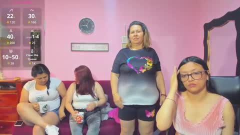 Snapshot of hanna_mature01 chatting on October 25, 2:02 pm Hanna online show from October 25, 2:02 pm