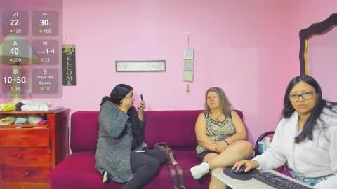 Snapshot of hanna_mature01 chatting on November 21, 1:21 pm Hanna online show from November 21, 1:21 pm