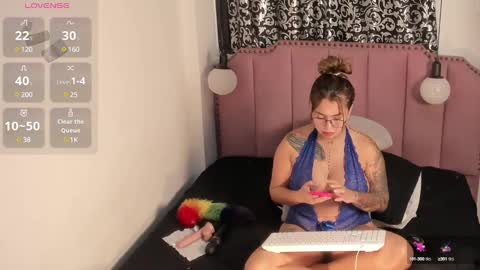 Snapshot of hanna_quuen chatting on December 4, 3:10 pm Hanna online show from December 4, 3:10 pm