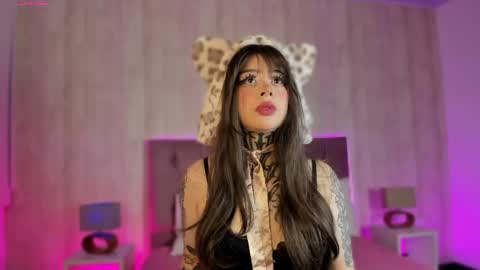 Hanna  online show from April 20, 12:41 pm