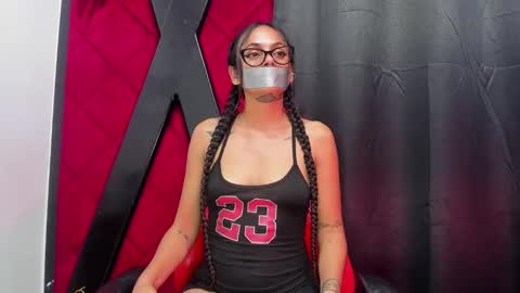 Snapshot of hanna_slut chatting on January 5, 2:27 am EVA online show from January 5, 2:27 am