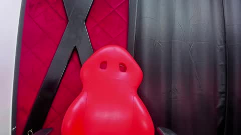 Snapshot of hanna_slut chatting on January 12, 10:12 am EVA online show from January 12, 10:12 am