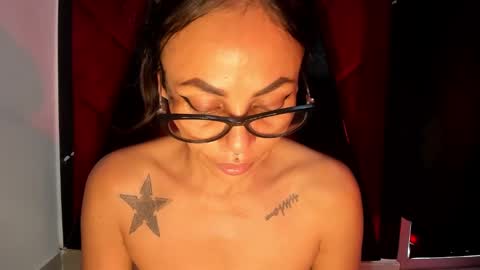 Snapshot of hanna_slut chatting on February 3, 10:11 pm EVA online show from February 3, 10:11 pm