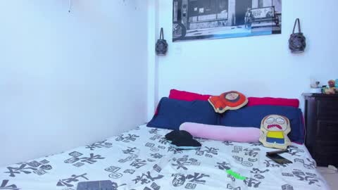 Snapshot of hannaandmike chatting on January 10, 12:36 pm Hanna and Mike online show from January 10, 12:36 pm