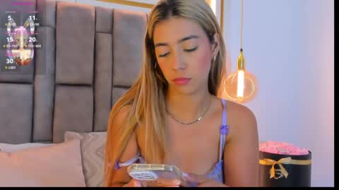 Eliana online show from April 21, 2:51 am