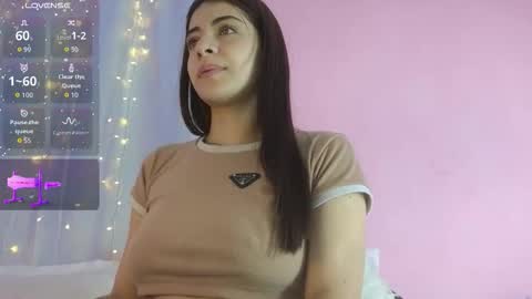 Snapshot of hannacruzsj chatting on November 10, 8:08 pm hannacruzsj online show from November 10, 8:08 pm