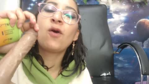 Snapshot of hannafalls chatting on February 11, 7:16 pm SARA online show from February 11, 7:16 pm