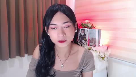 Snapshot of hannah_davis69 chatting on January 6, 4:04 am Alex online show from January 6, 4:04 am