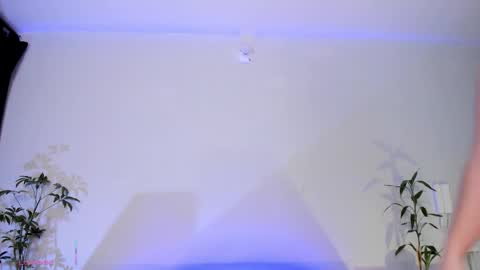 Hannah online show from January 7, 4:48 am