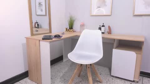 Maira online show from January 28, 8:36 pm